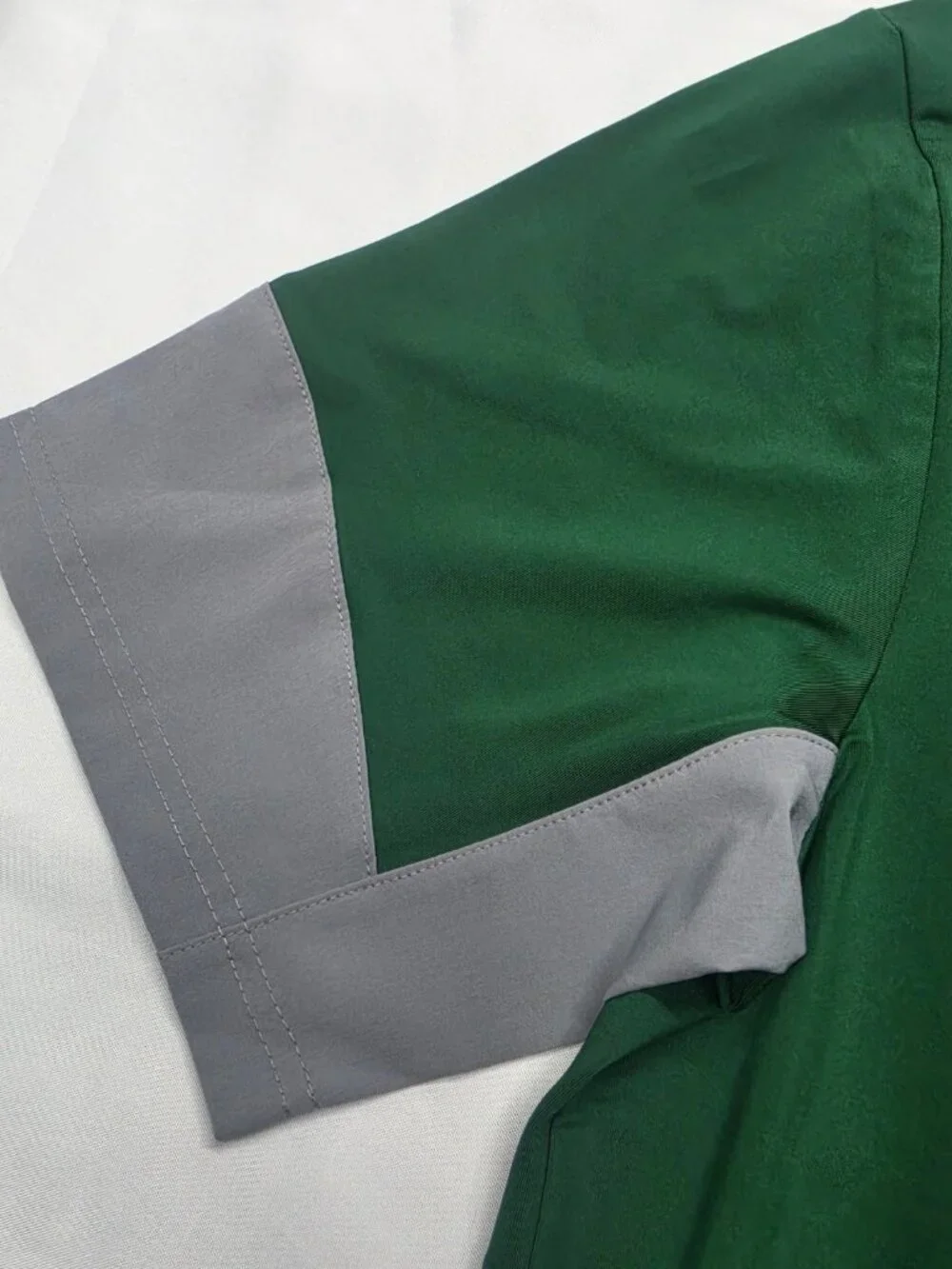 Russell Athletic Dri‑Power Green & Gray Performance Polo – Size Medium